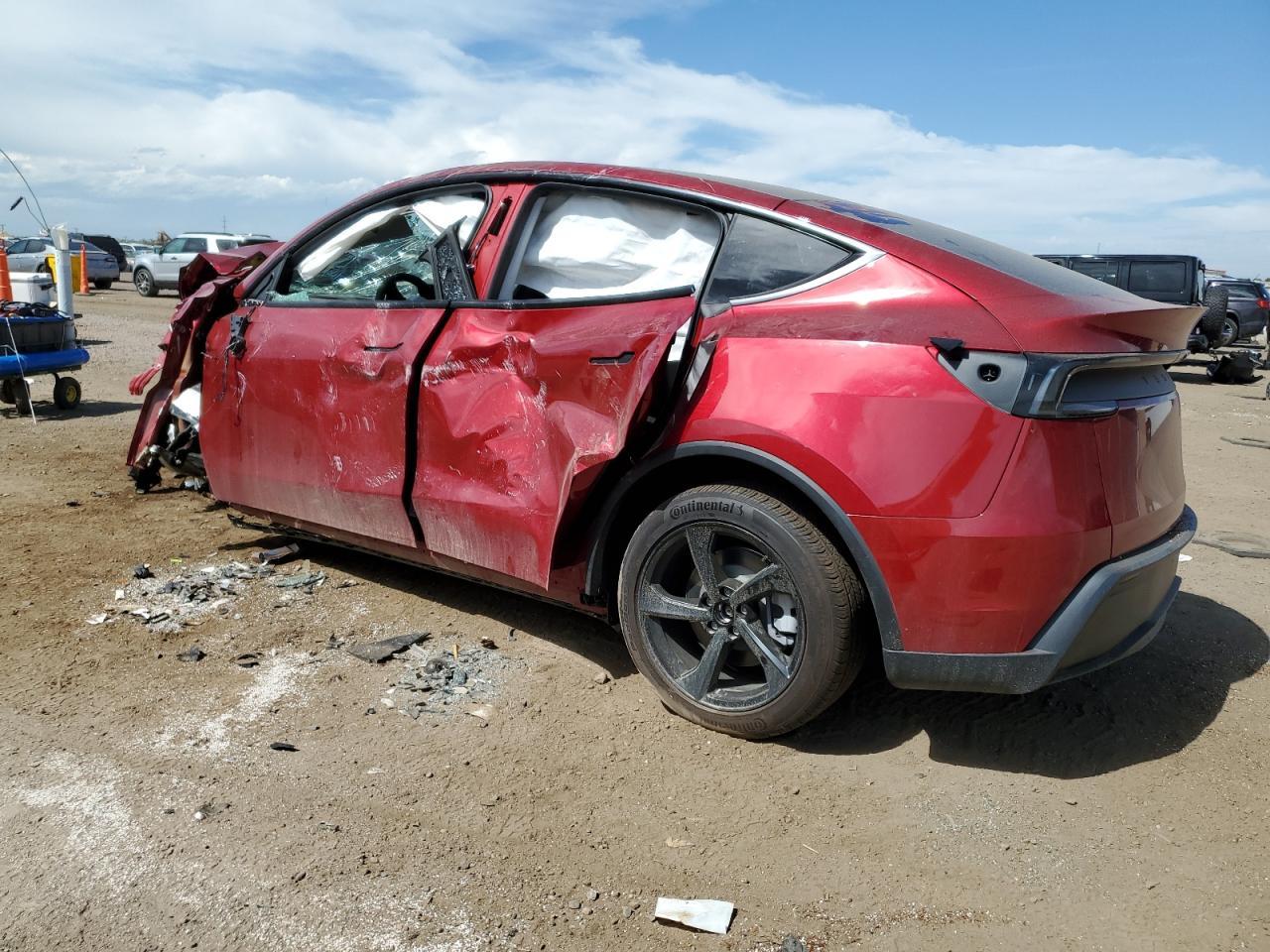 2026 TESLA MODEL Y