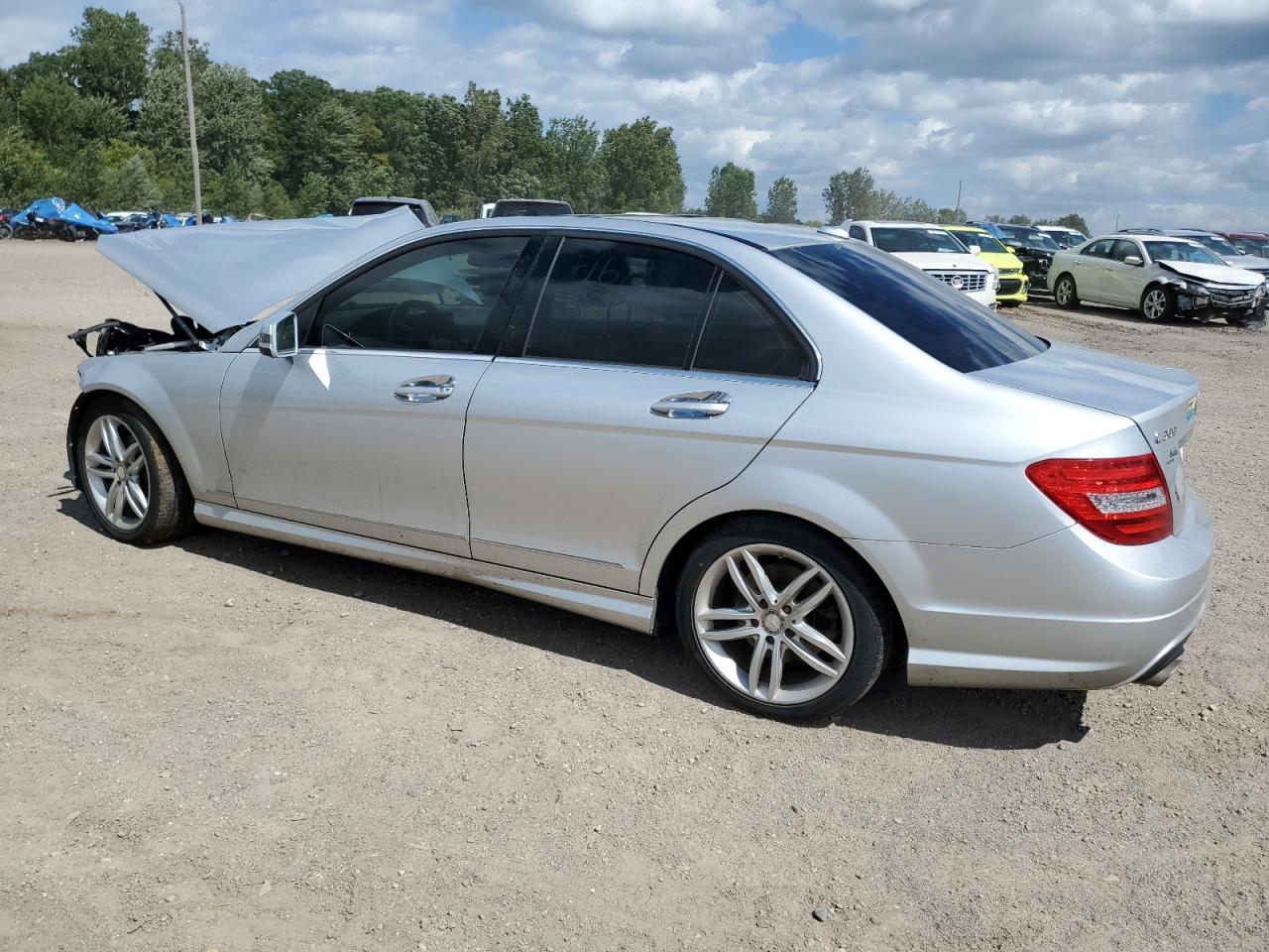 2012 MERCEDES-BENZ C-CLASS