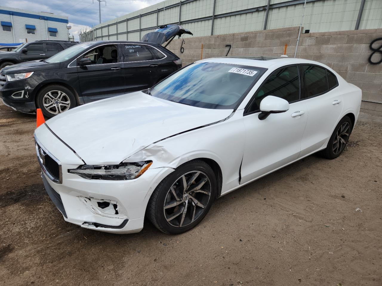 2019 VOLVO S60