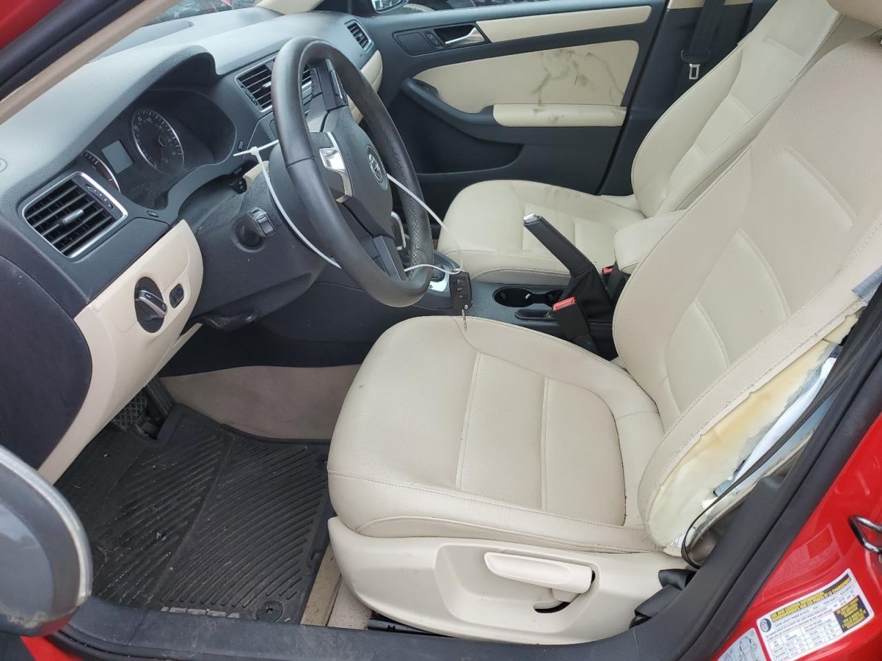 2012 VOLKSWAGEN JETTA