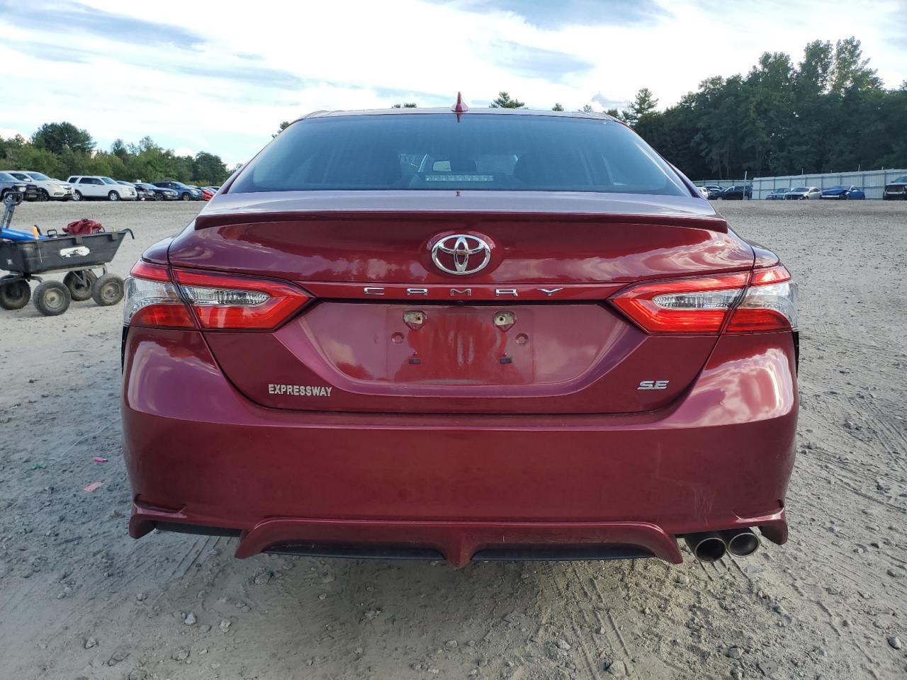 2018 TOYOTA CAMRY