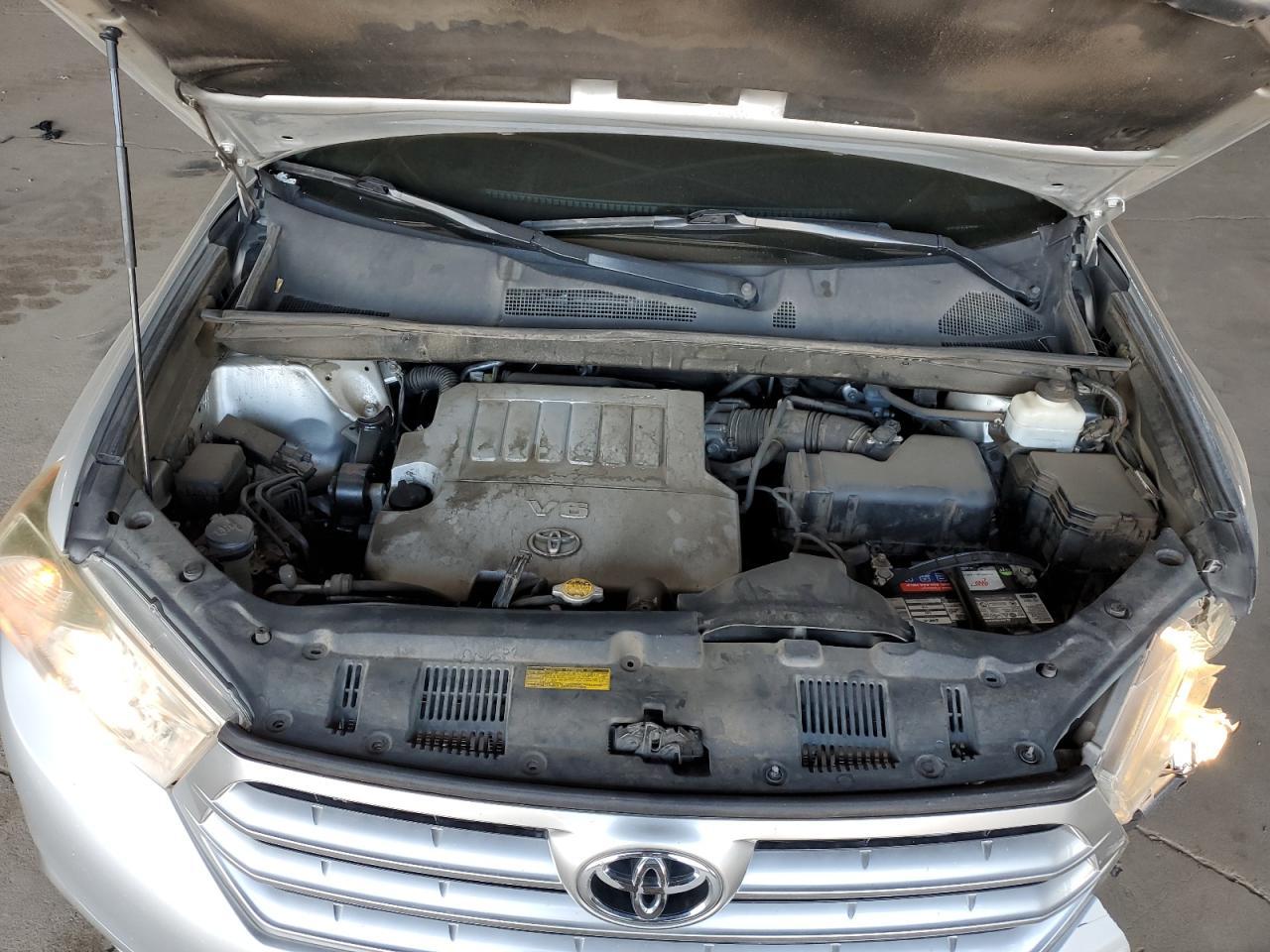 2013 TOYOTA HIGHLANDER