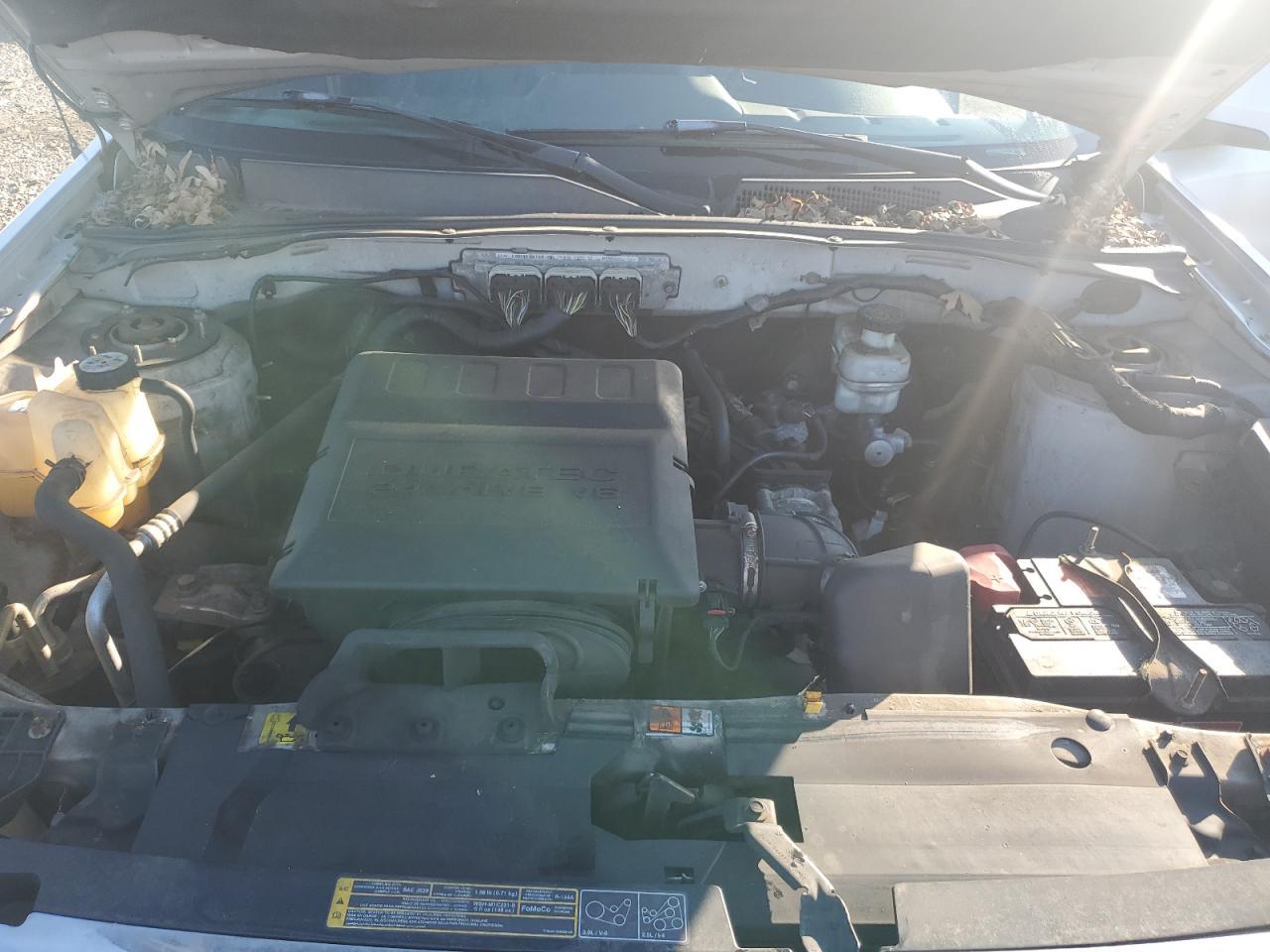 2010 FORD ESCAPE