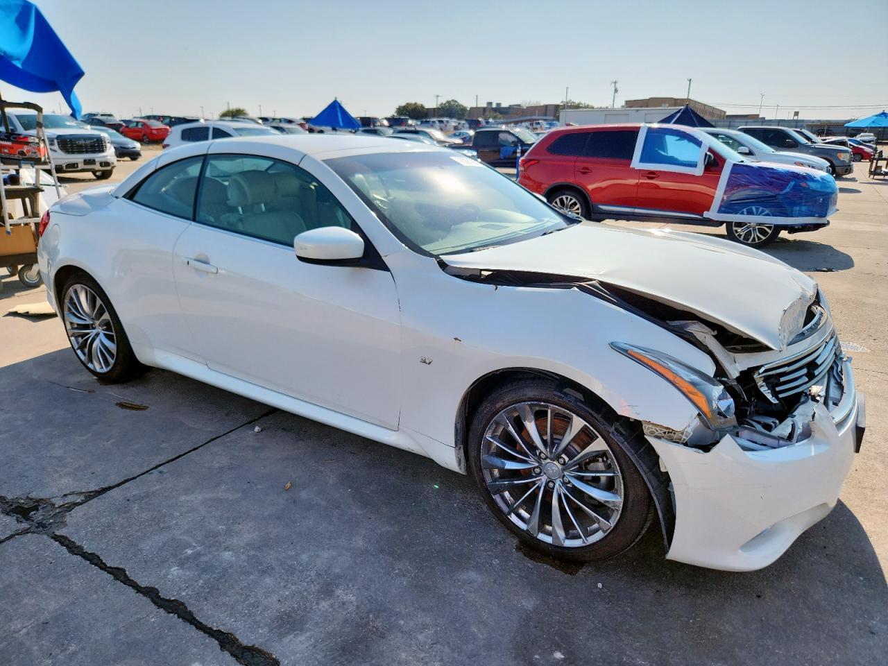 2014 INFINITI Q60
