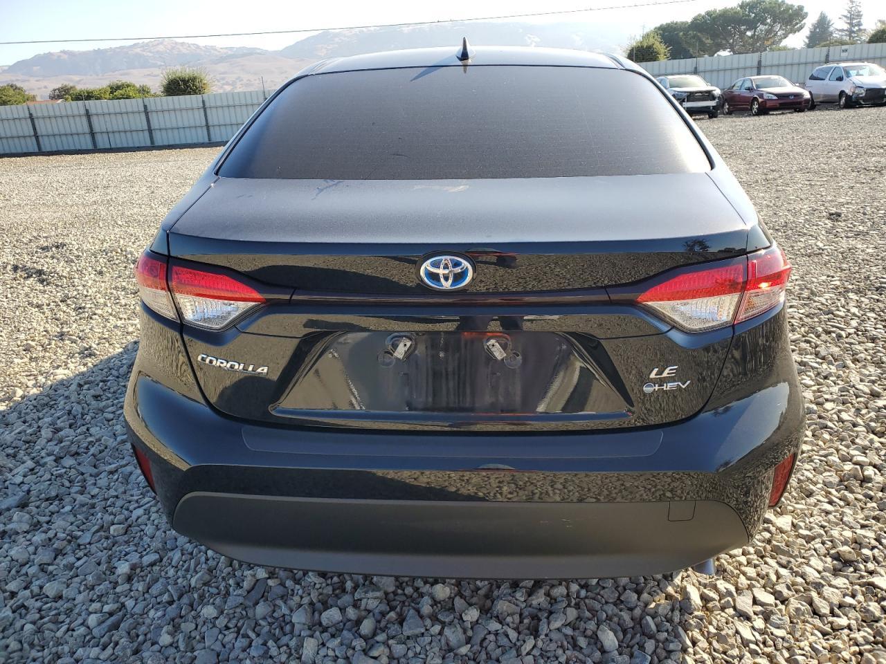 2025 TOYOTA COROLLA