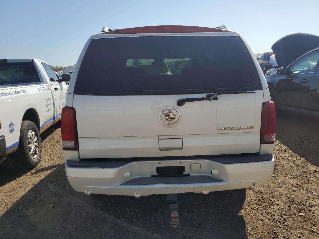 2004 CADILLAC ESCALADE
