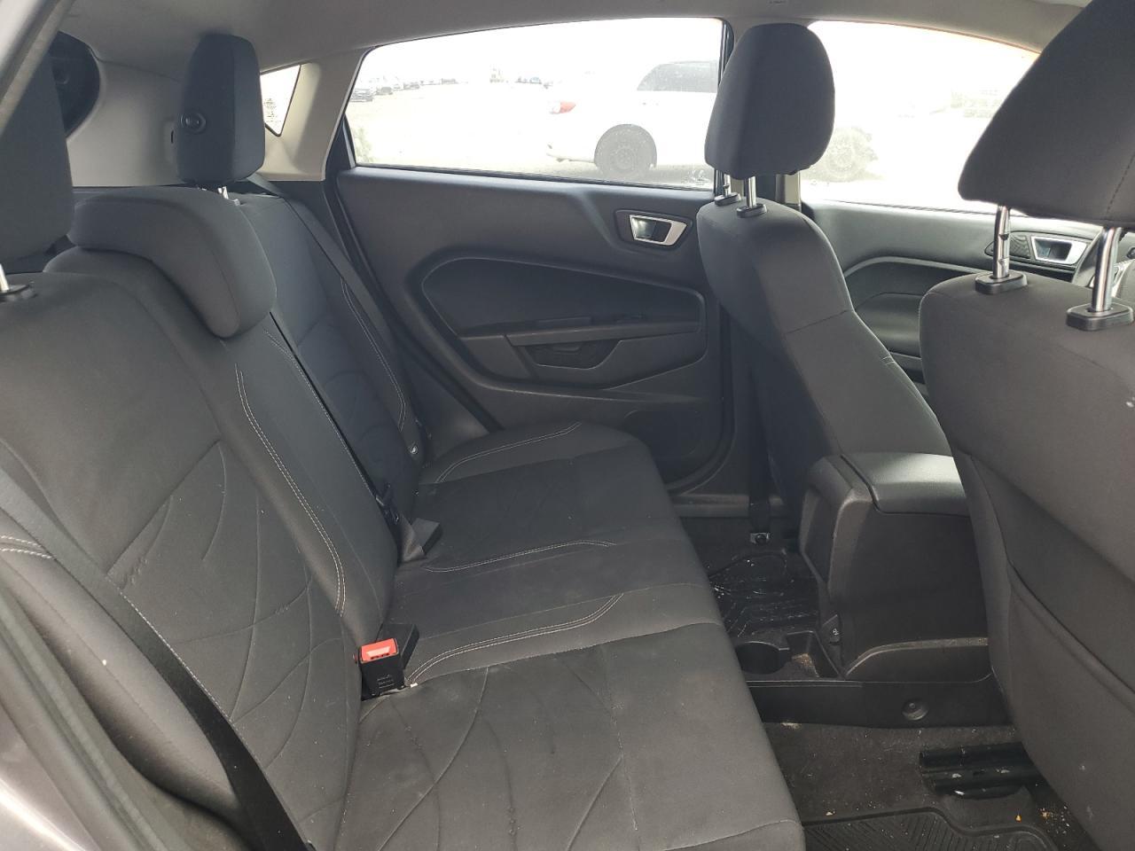 2014 FORD Fiesta