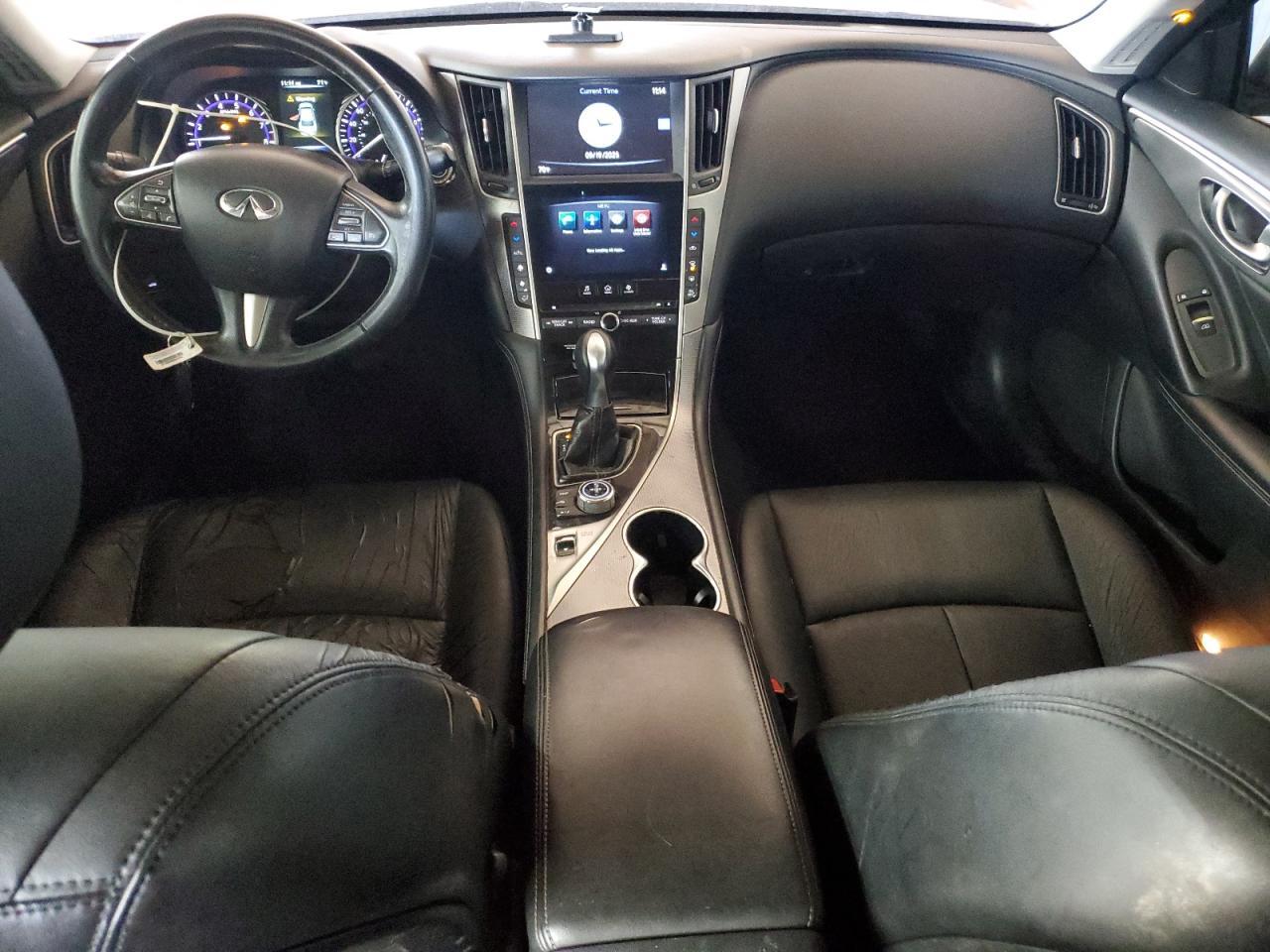 2015 INFINITI Q50