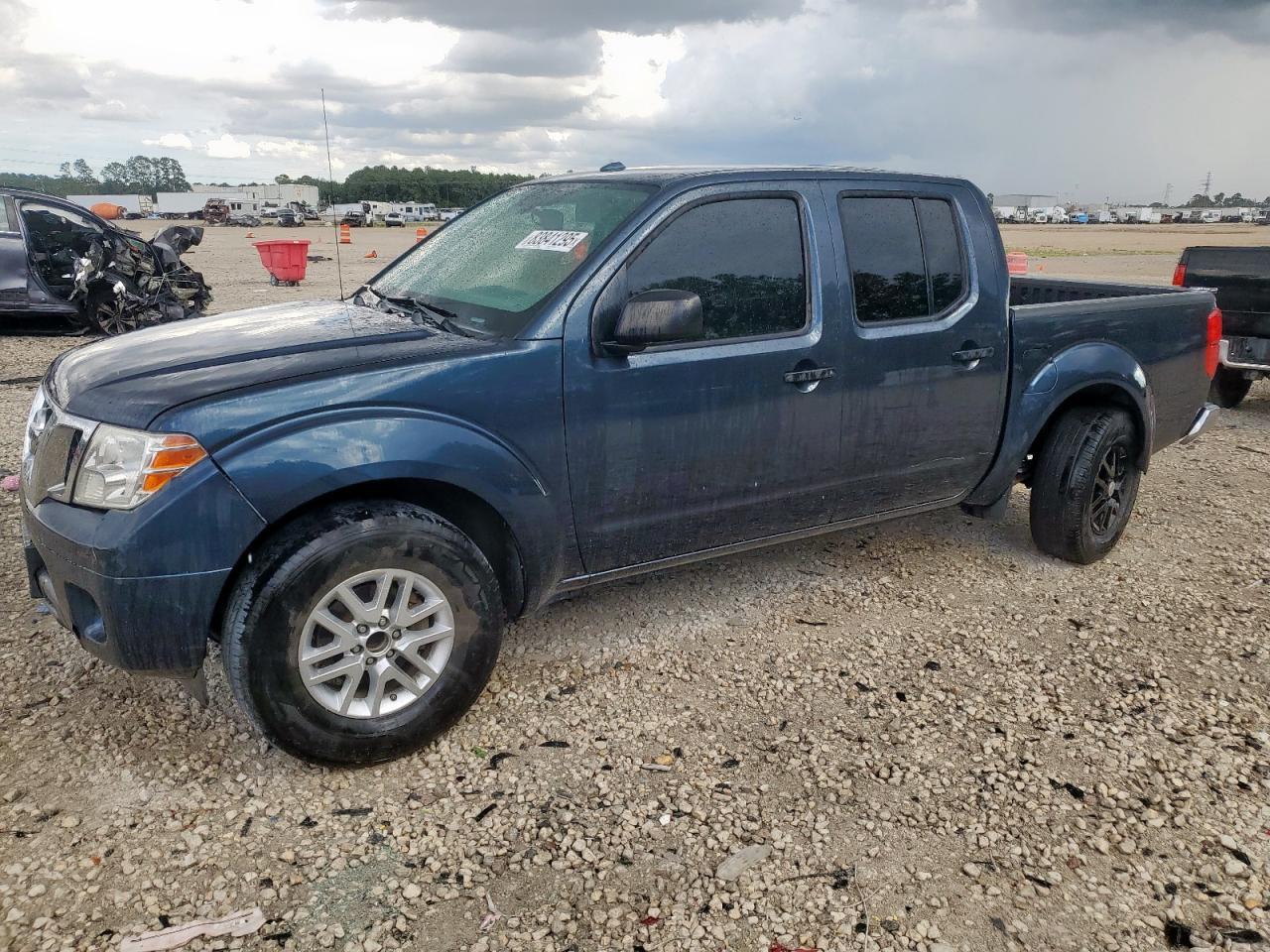 2017 NISSAN Frontier