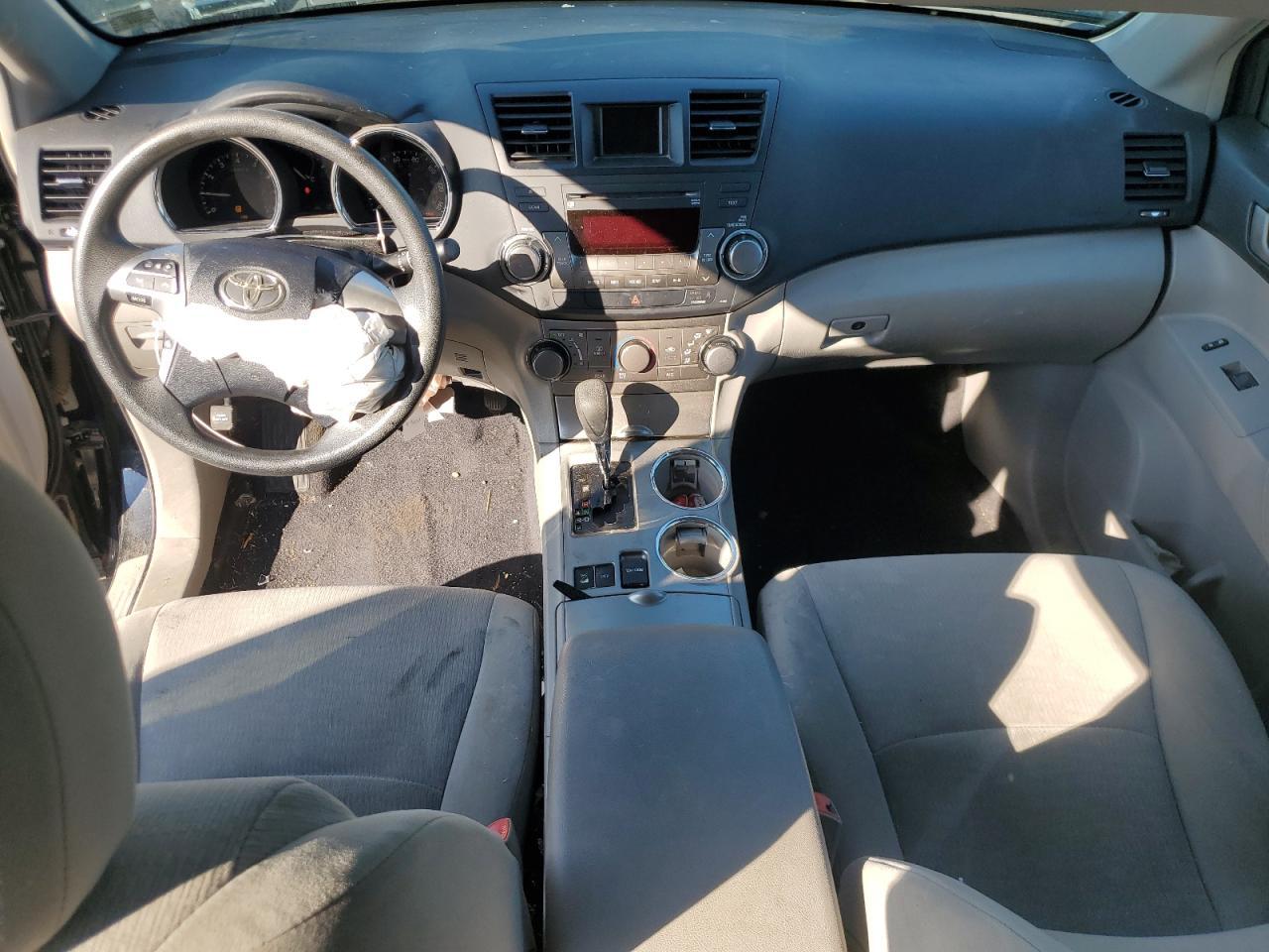 2011 TOYOTA HIGHLANDER