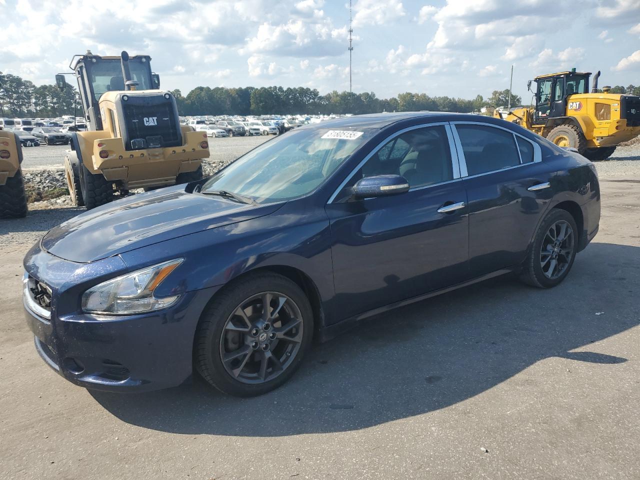 2014 NISSAN Maxima