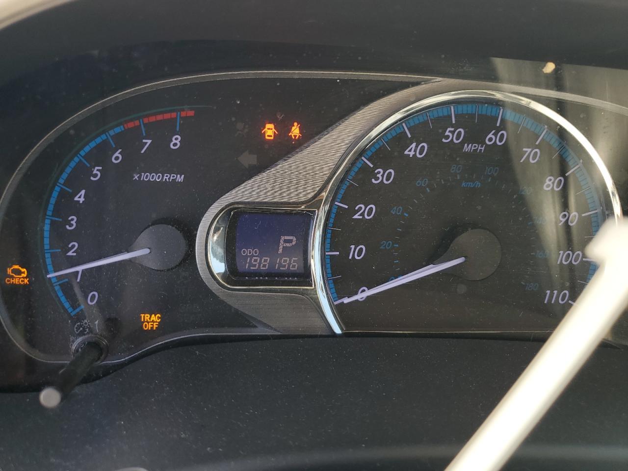 2013 TOYOTA SIENNA