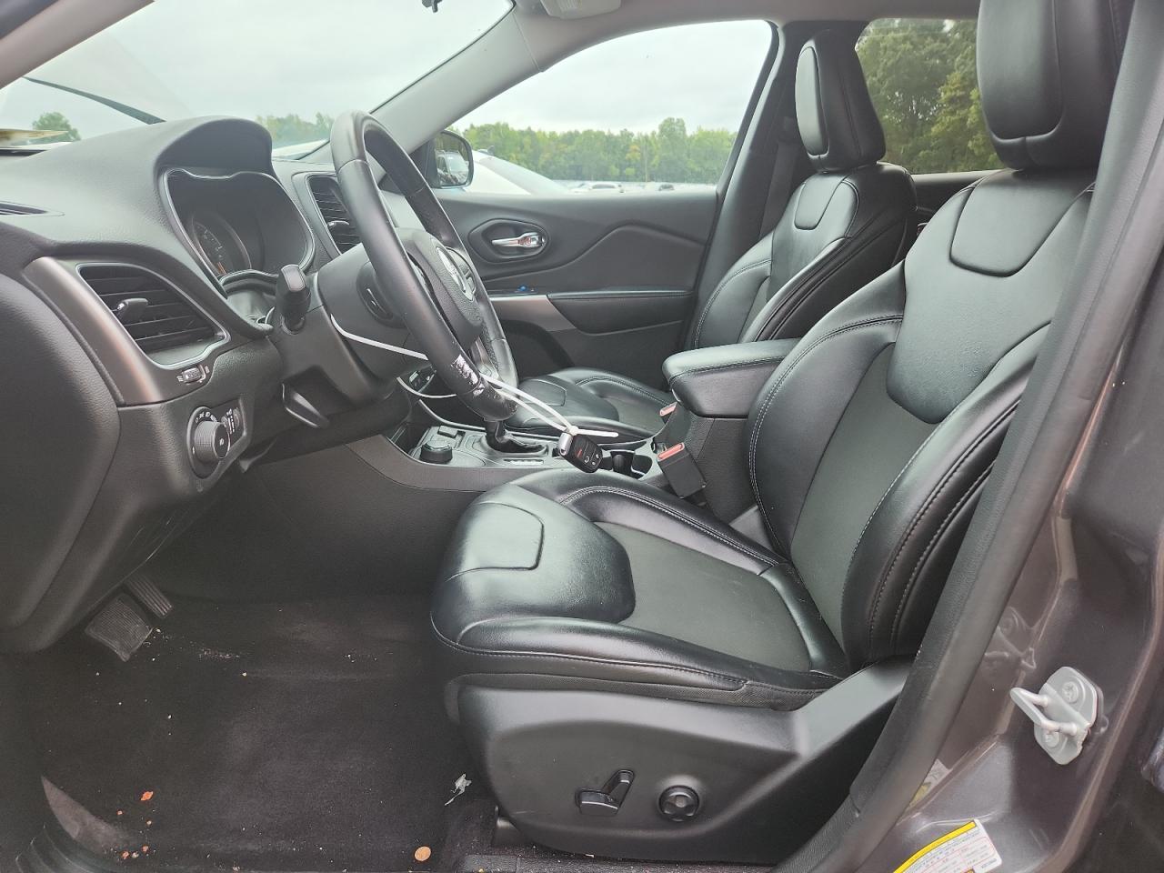 2019 JEEP CHEROKEE