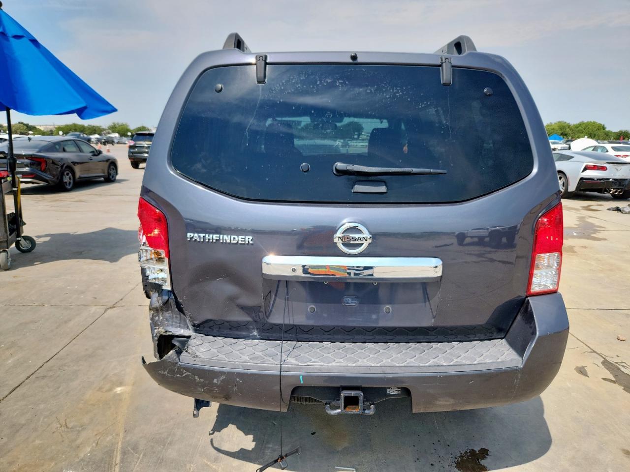 2011 NISSAN PATHFINDER