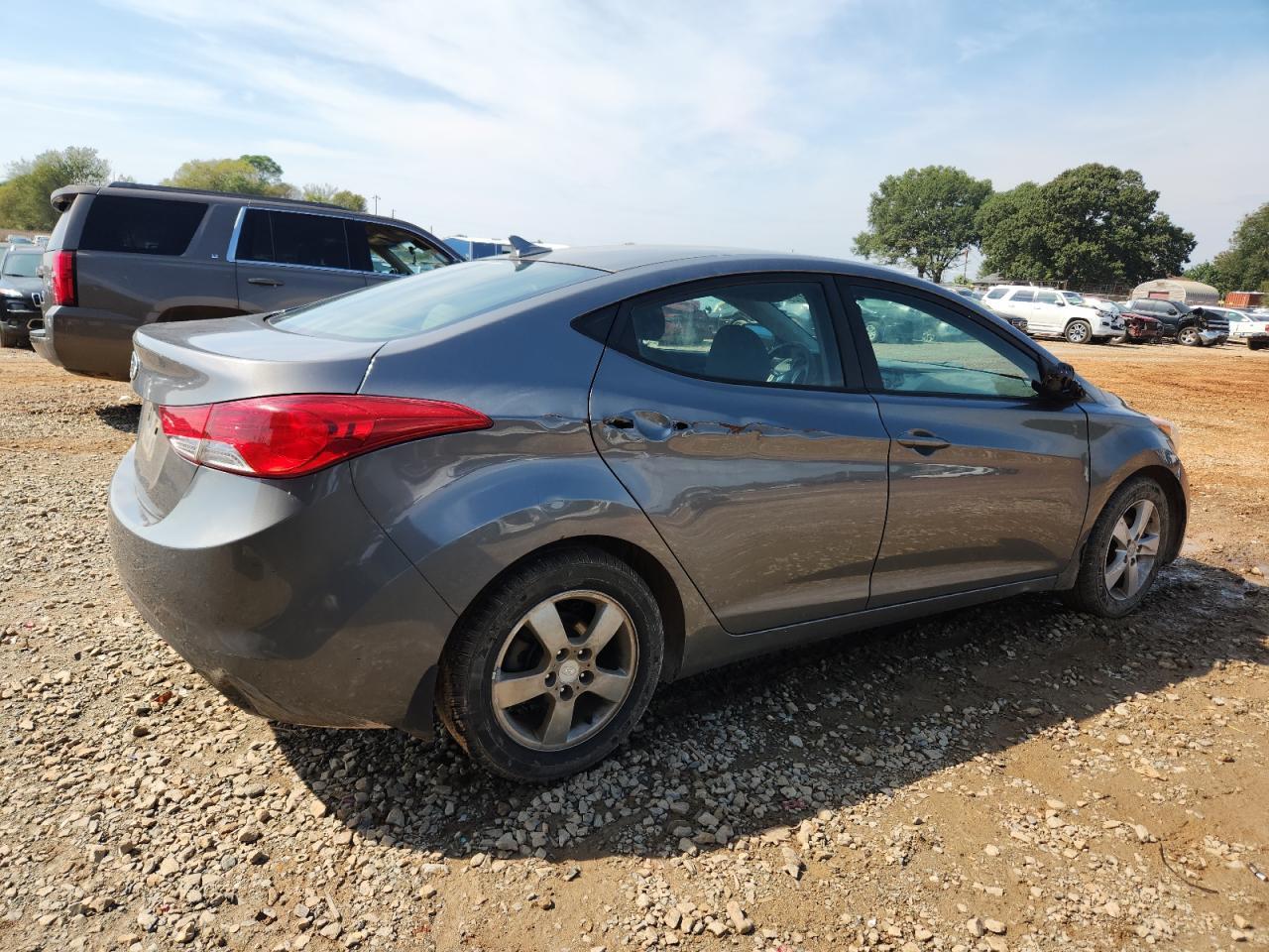 2013 HYUNDAI ELANTRA