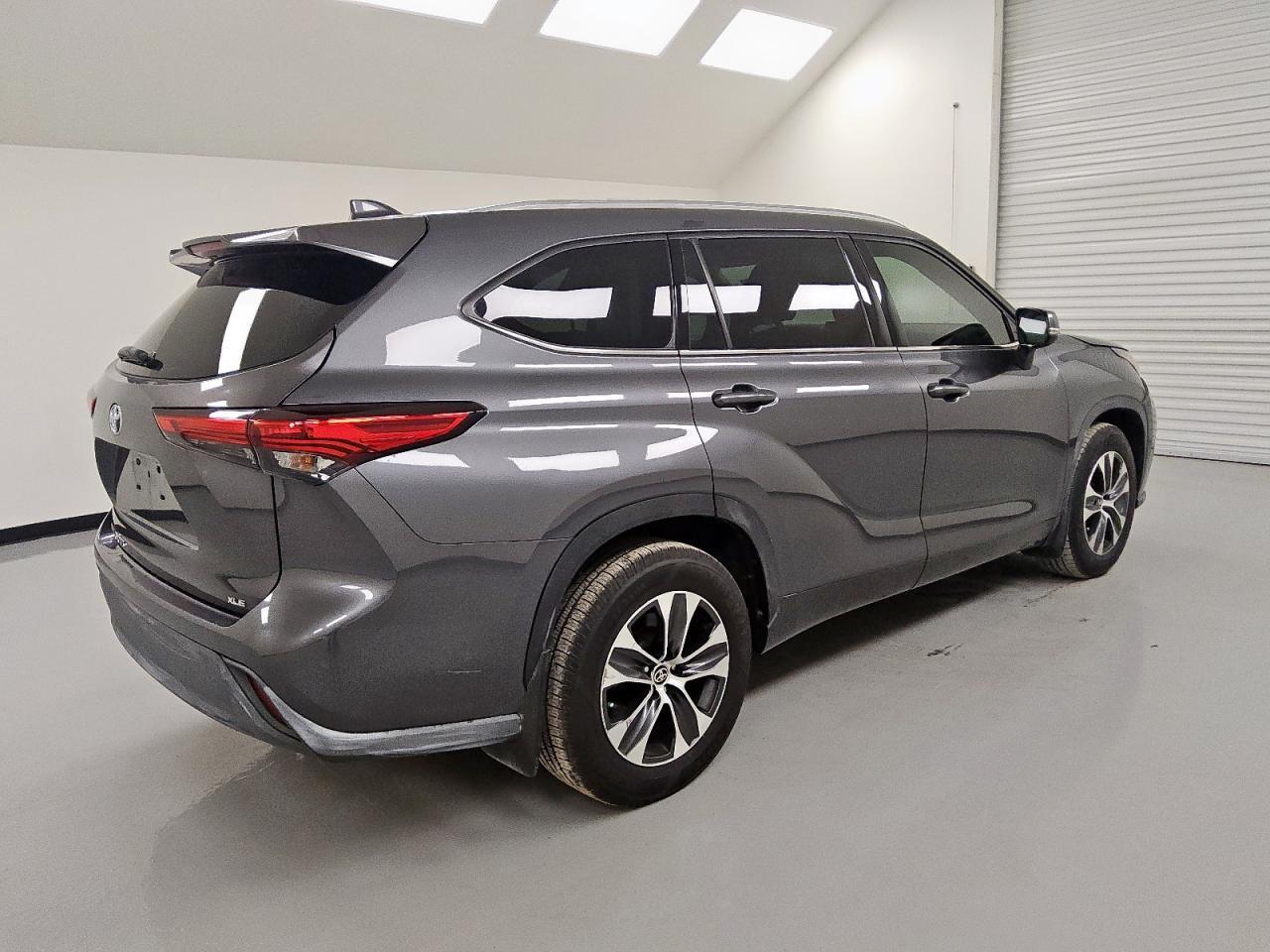 2020 TOYOTA HIGHLANDER
