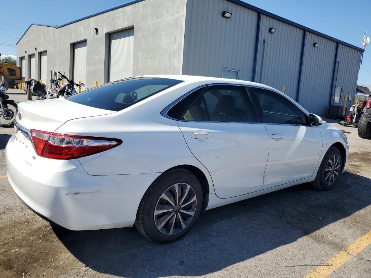 2016 TOYOTA CAMRY