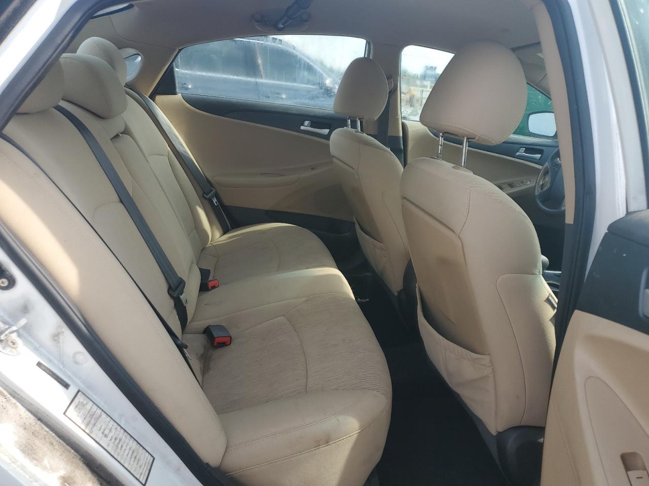 2011 HYUNDAI SONATA
