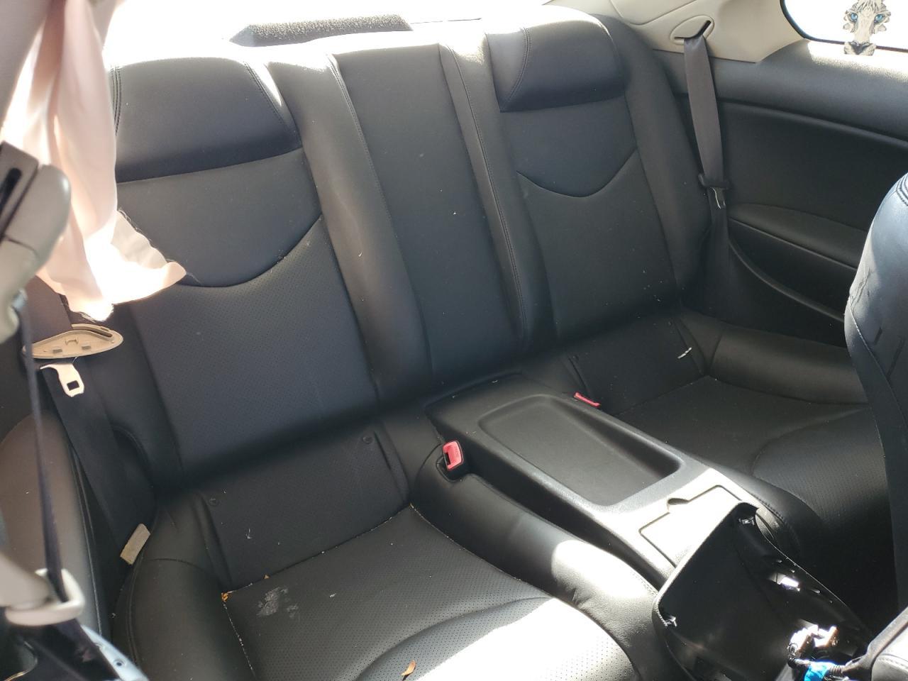 2011 INFINITI G37