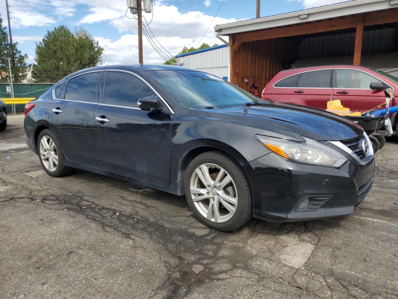 2016 NISSAN ALTIMA