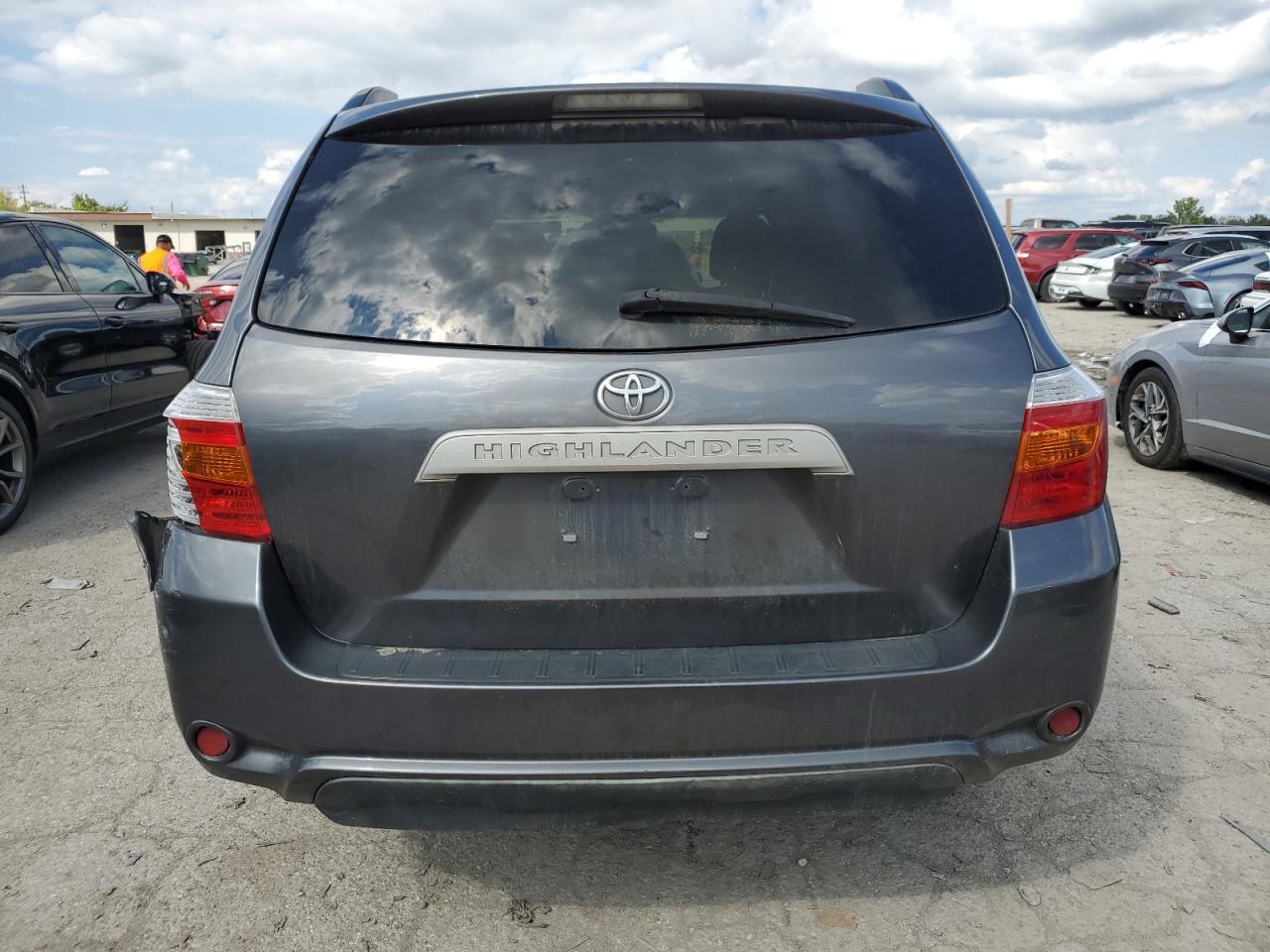 2010 TOYOTA HIGHLANDER