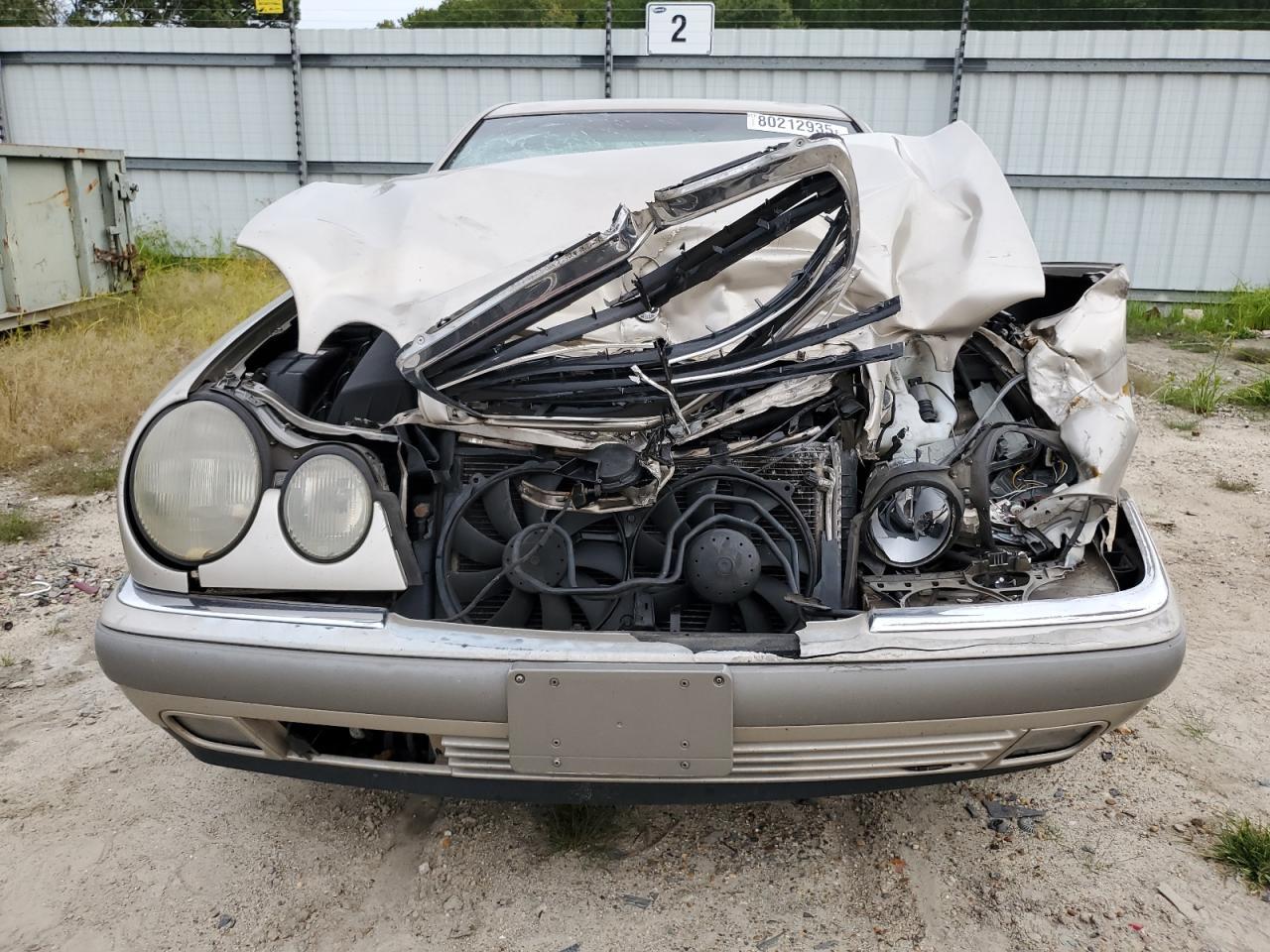 1996 MERCEDES-BENZ E-Class