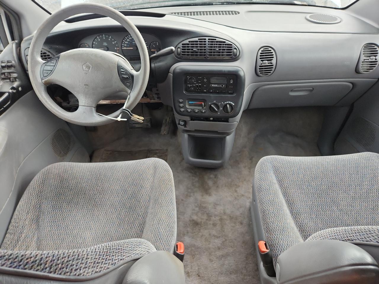 1997 Plymouth Voyager