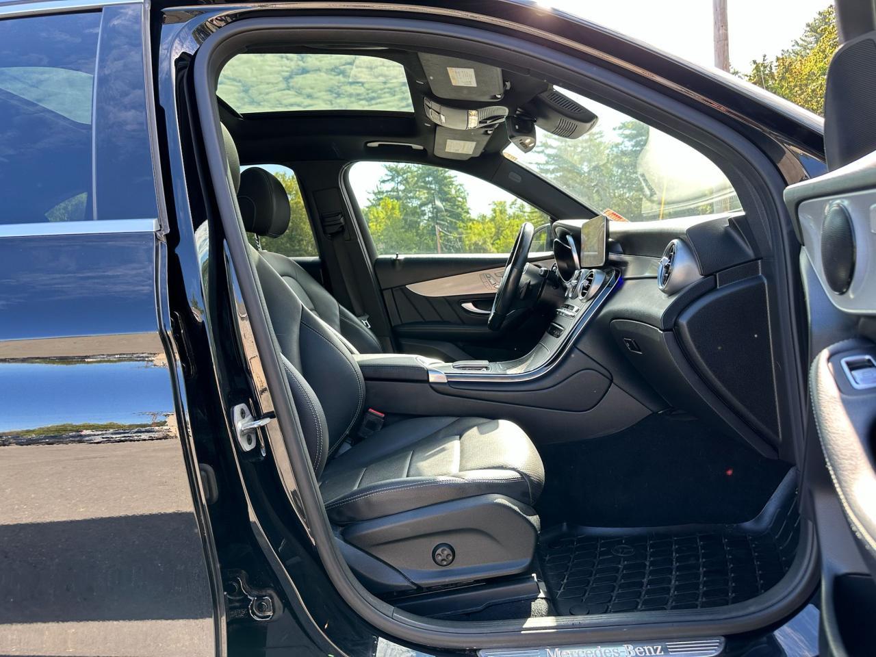 2022 MERCEDES-BENZ GLC-Class
