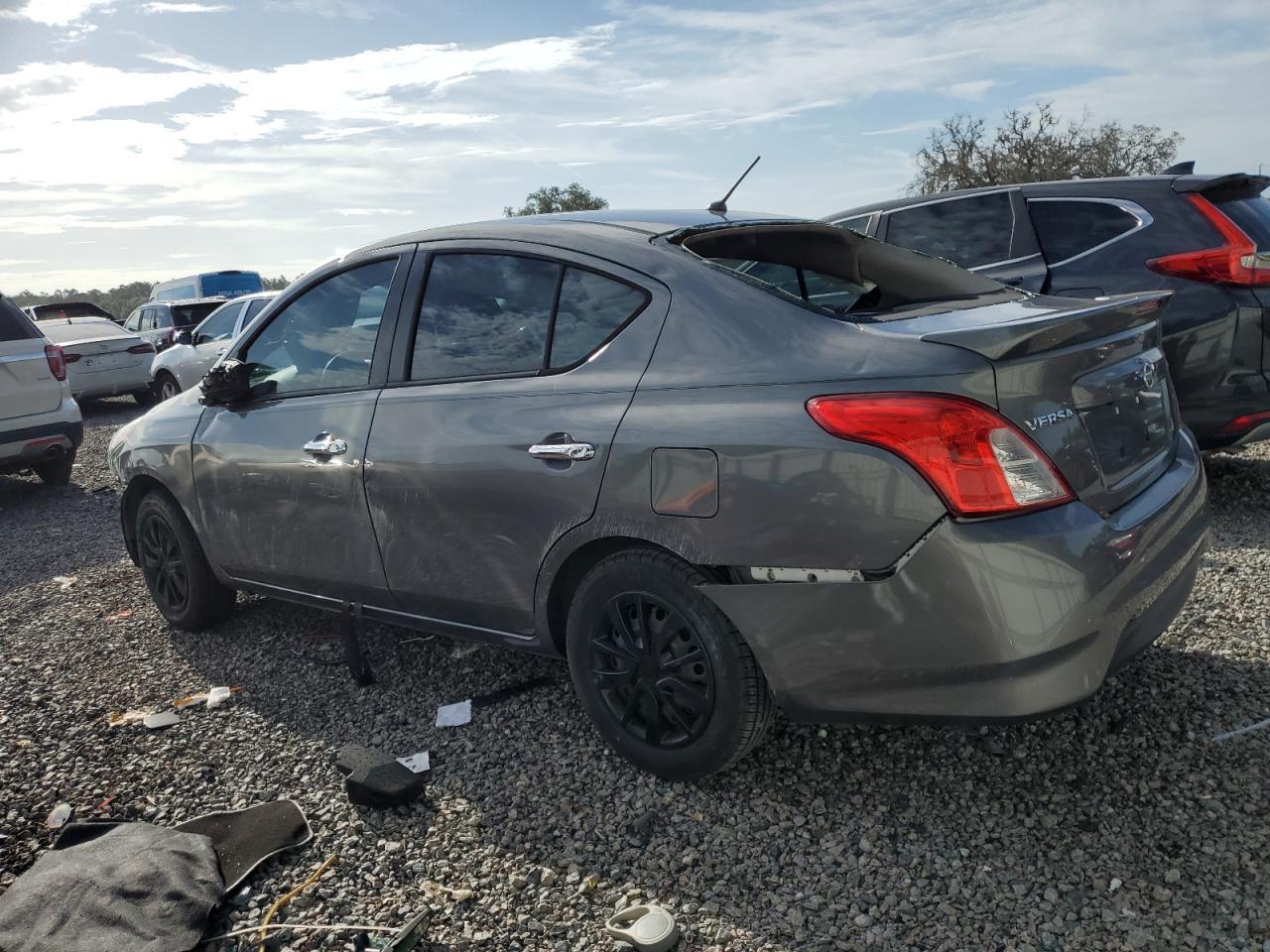 2019 NISSAN VERSA