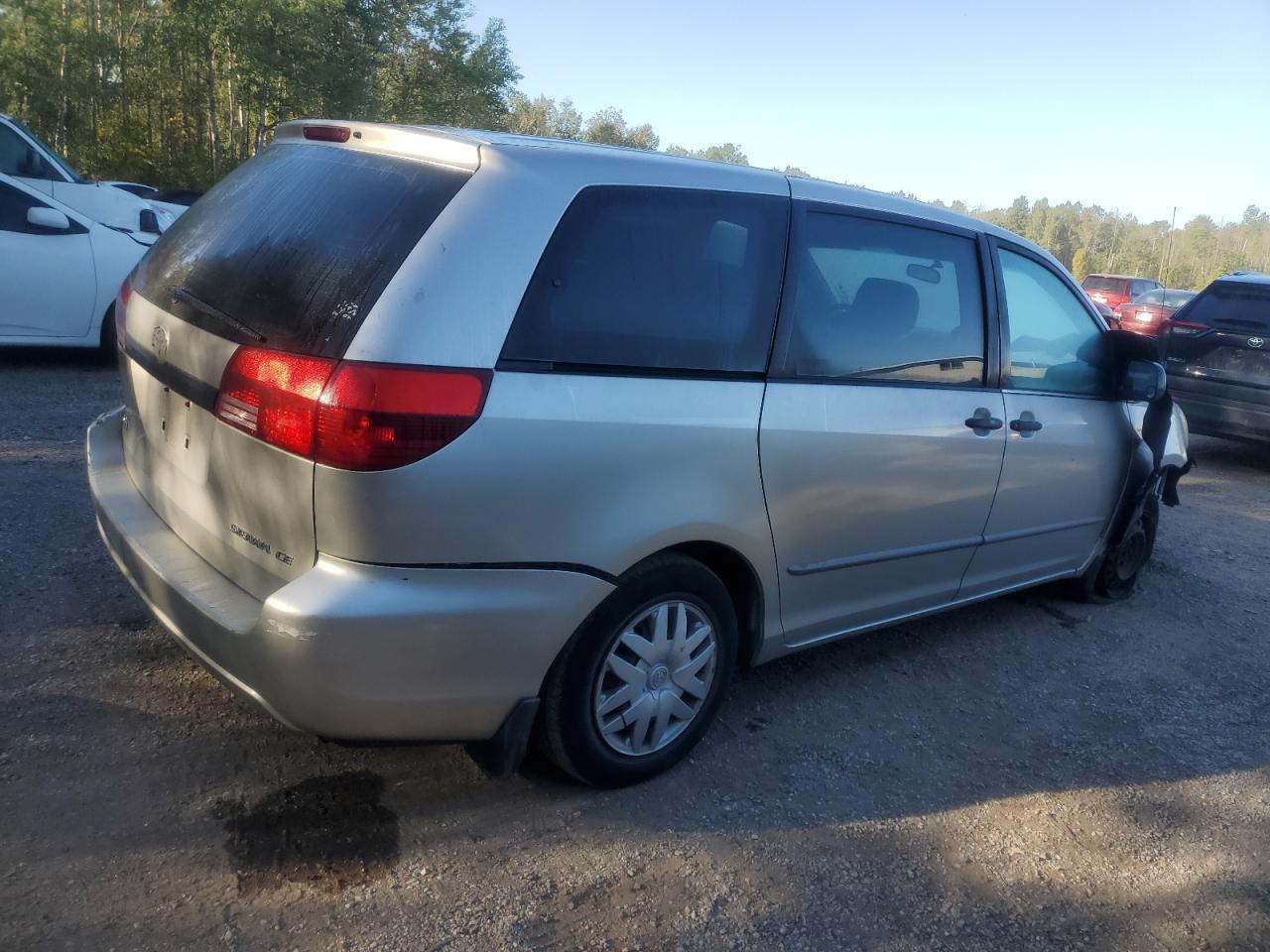 2004 TOYOTA SIENNA