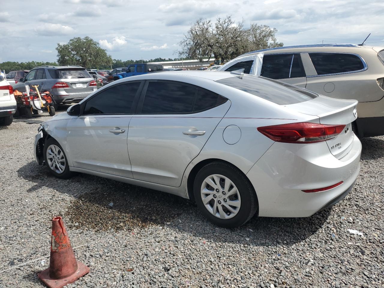 2017 HYUNDAI ELANTRA