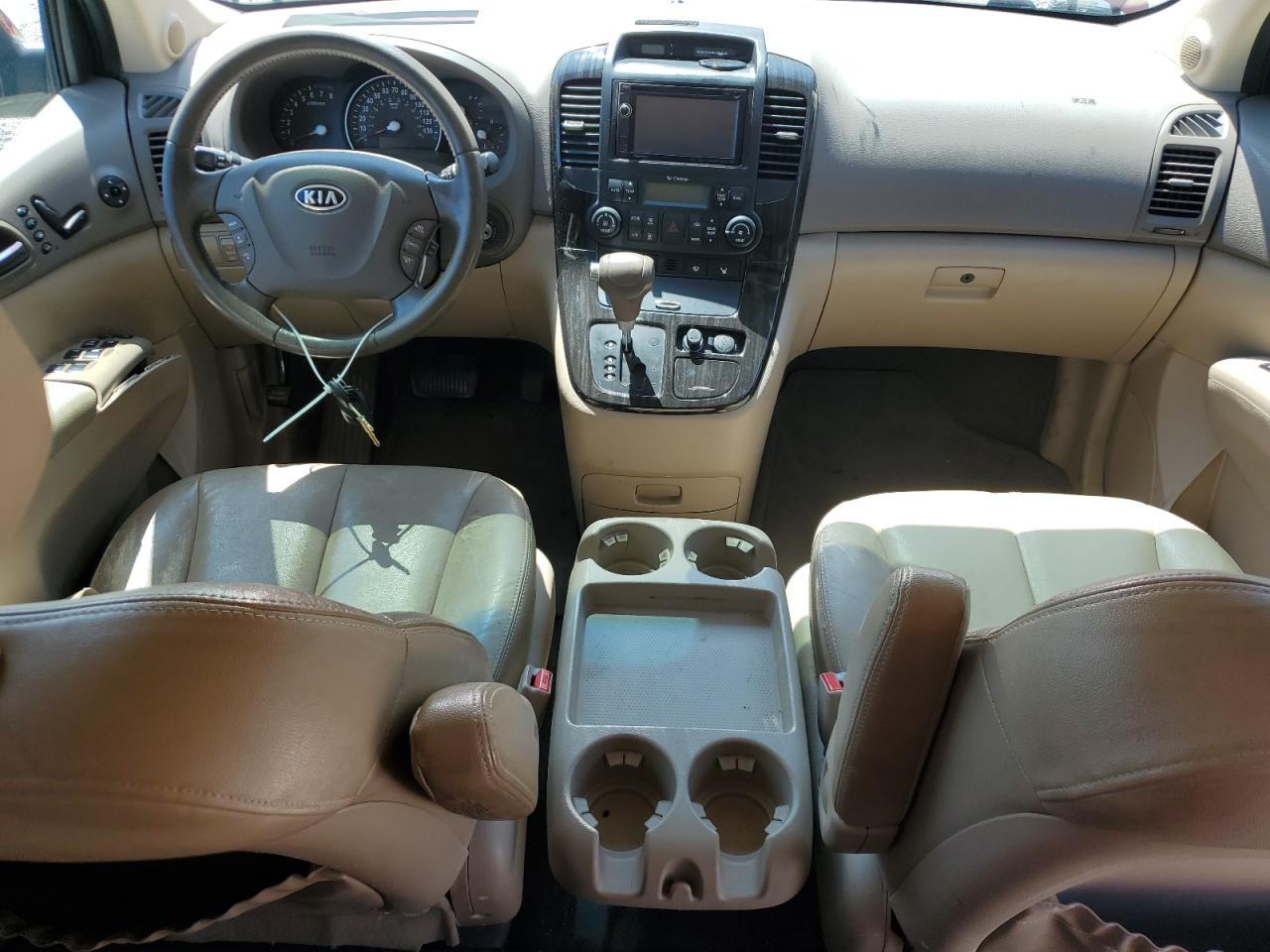 2012 KIA SEDONA