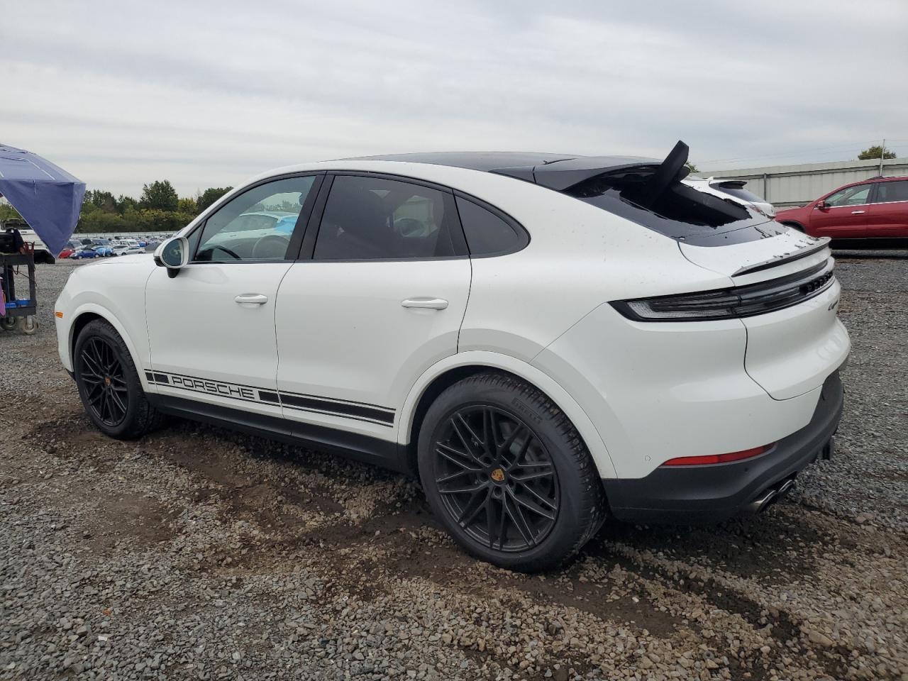 2024 PORSCHE CAYENNE