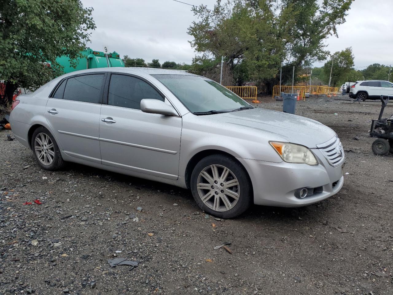 2009 TOYOTA Avalon