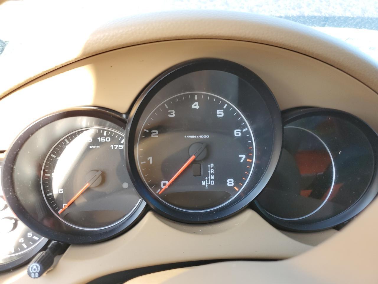 2012 PORSCHE CAYENNE