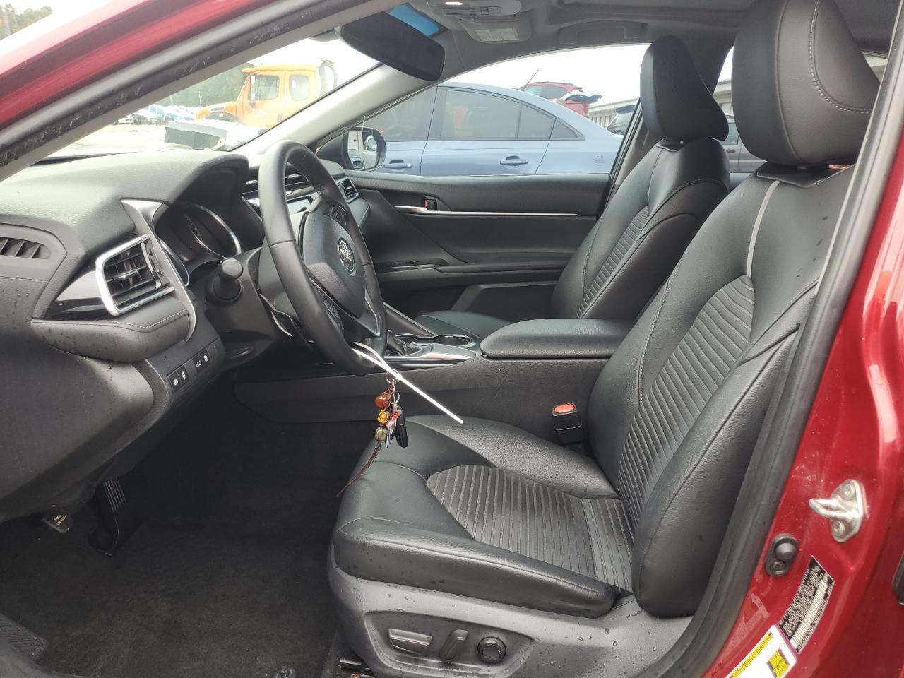 2018 TOYOTA CAMRY