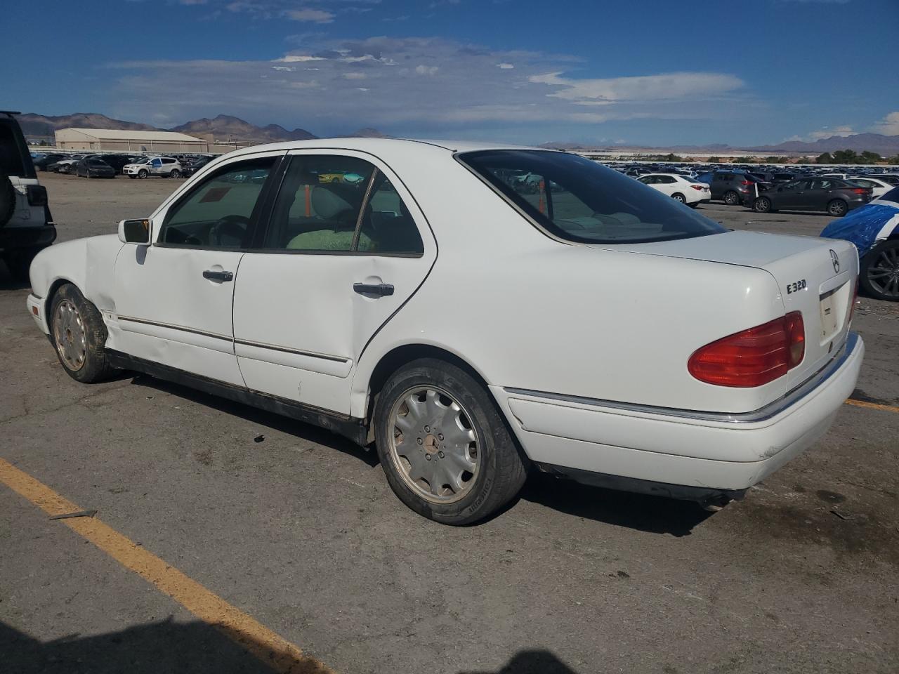 1998 MERCEDES-BENZ E-Class