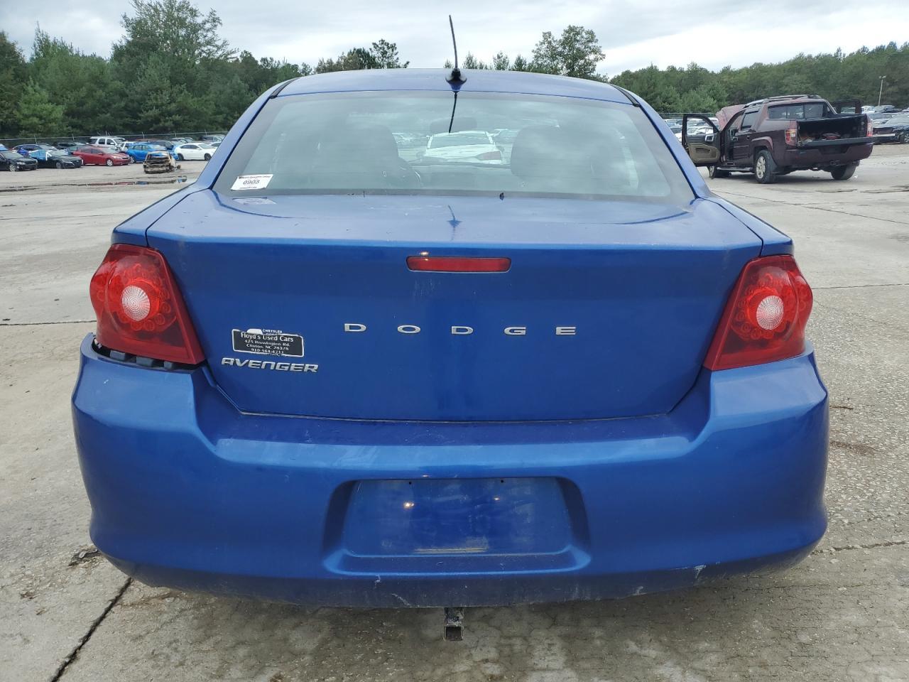 2013 DODGE Avenger