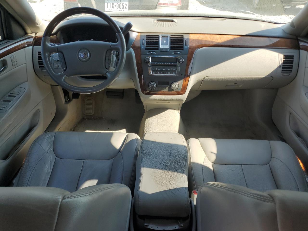 2011 CADILLAC DTS