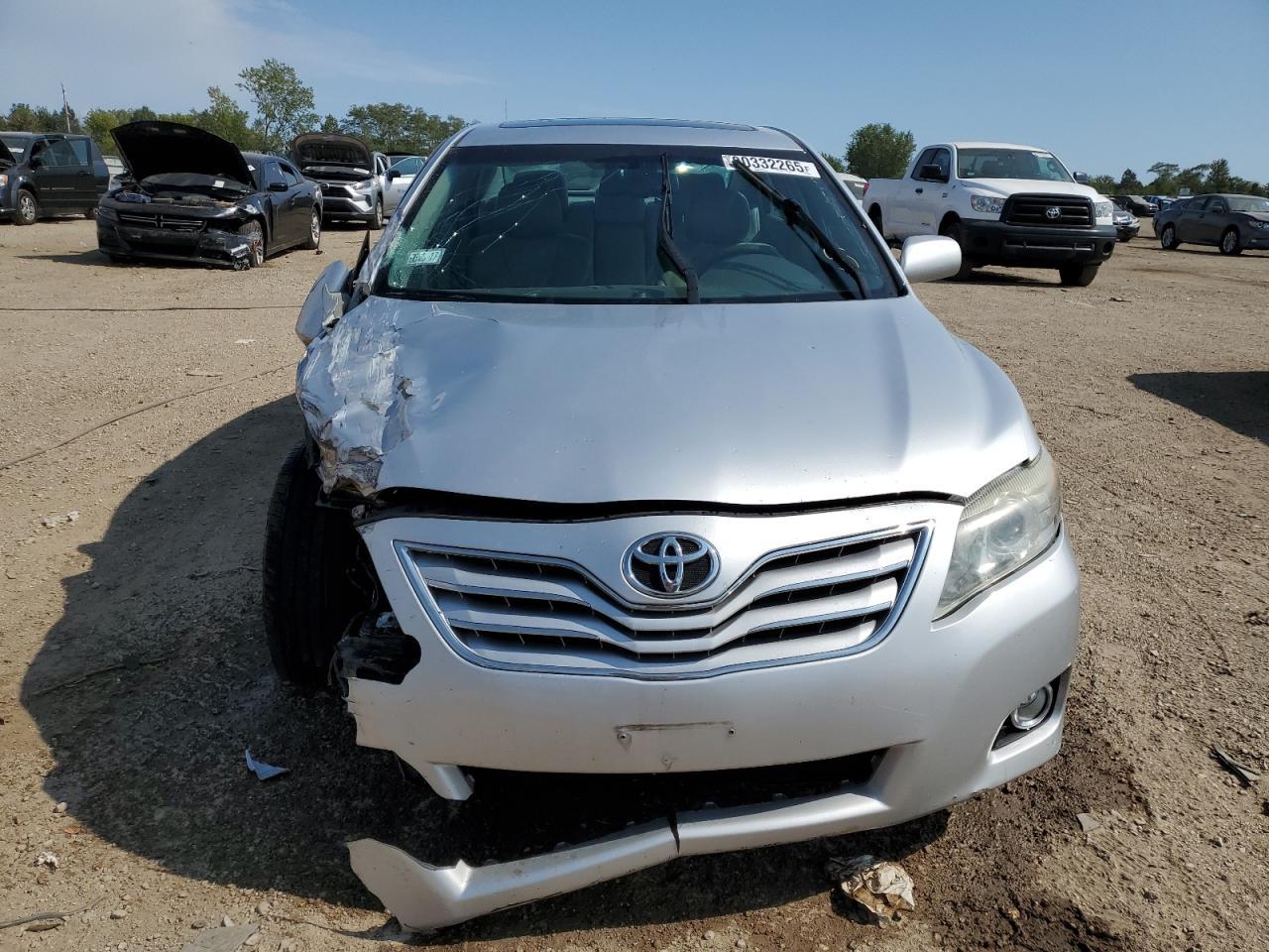 2011 TOYOTA CAMRY