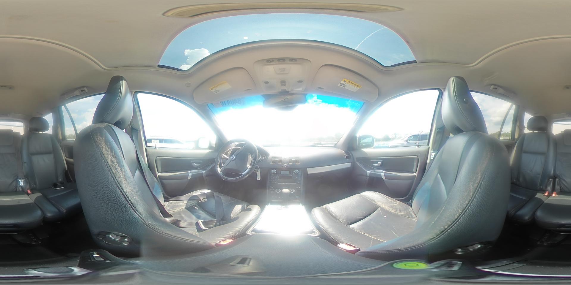 2013 VOLVO XC90