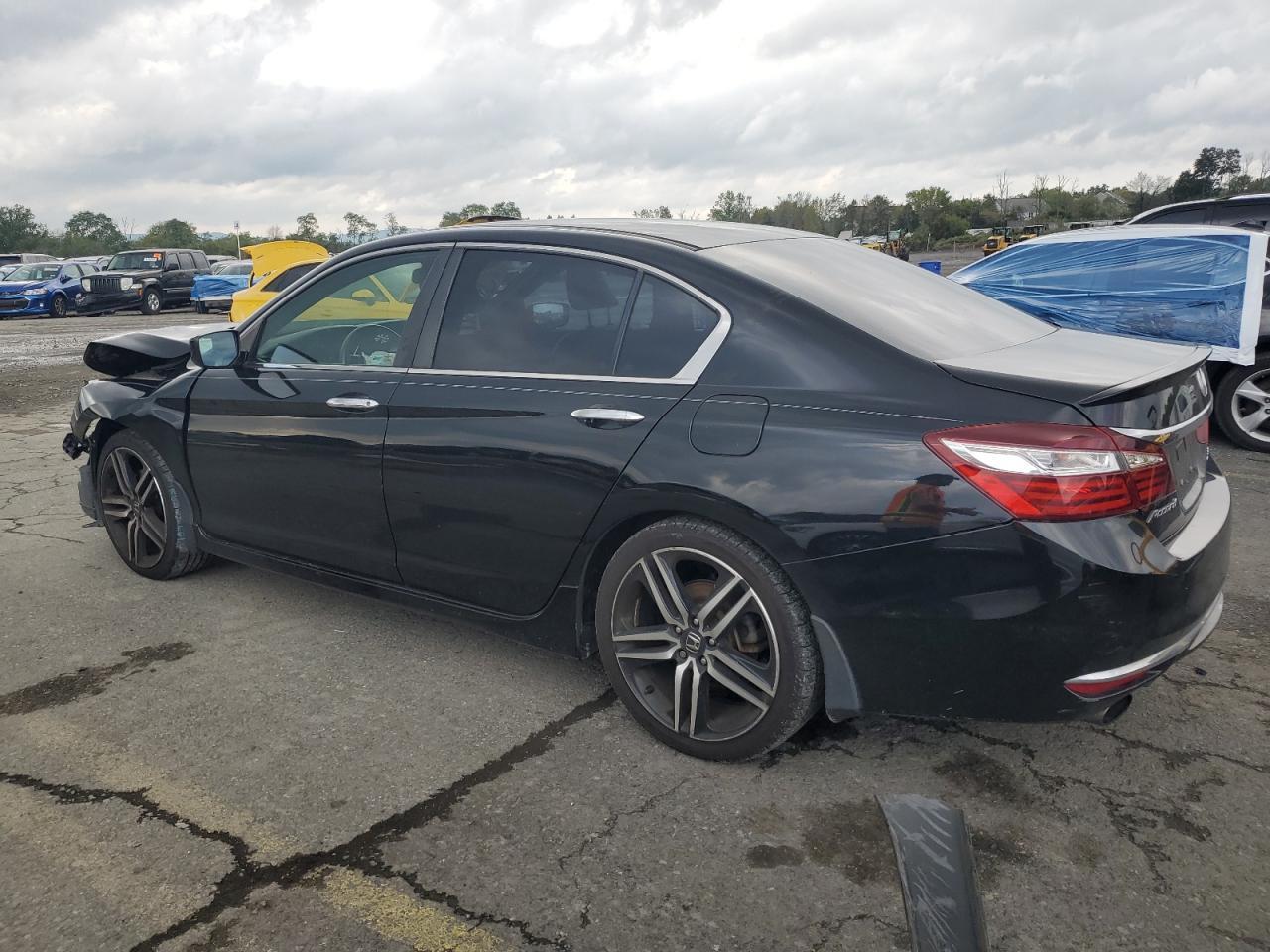 2017 HONDA ACCORD