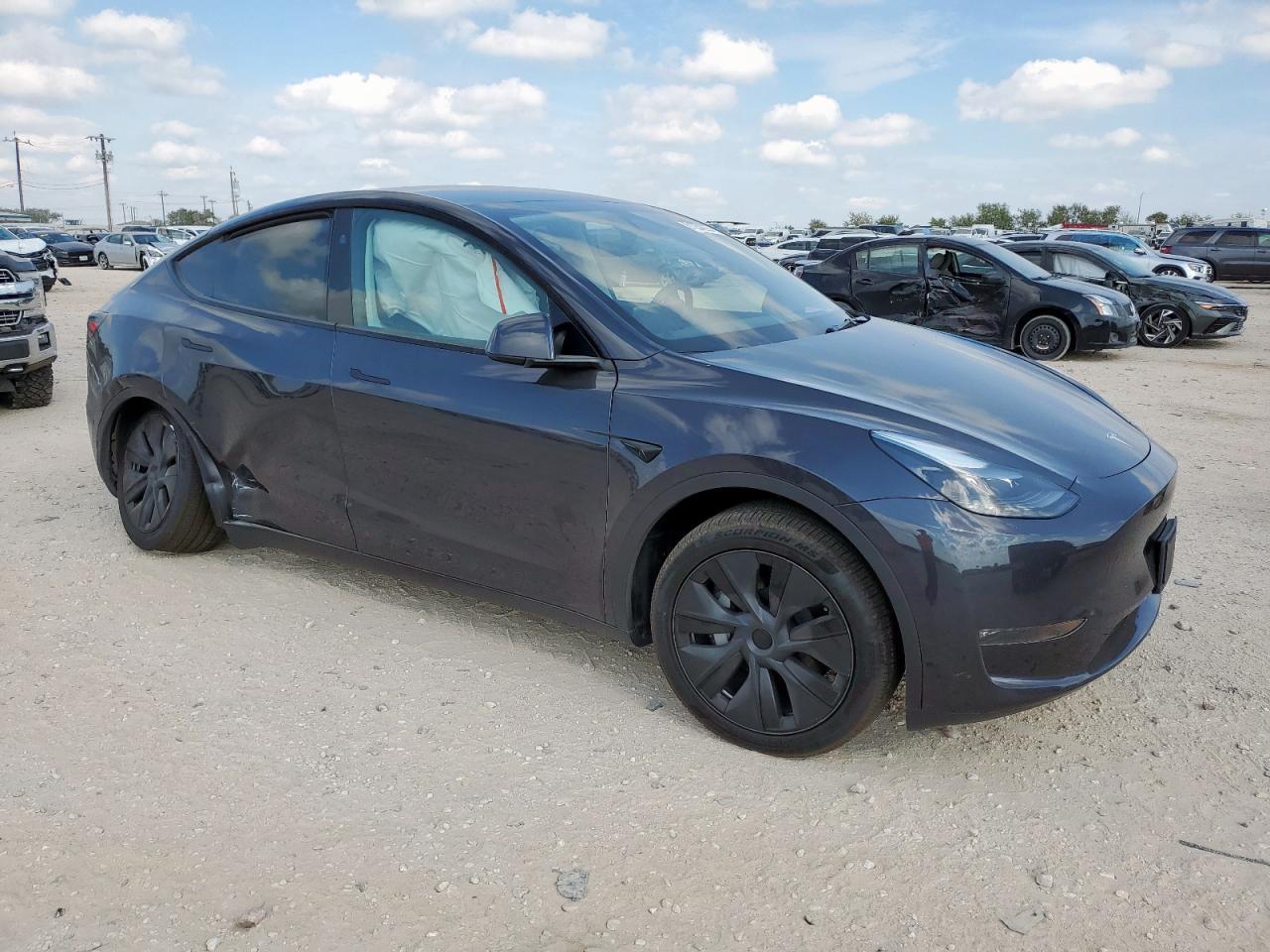 2025 TESLA MODEL Y