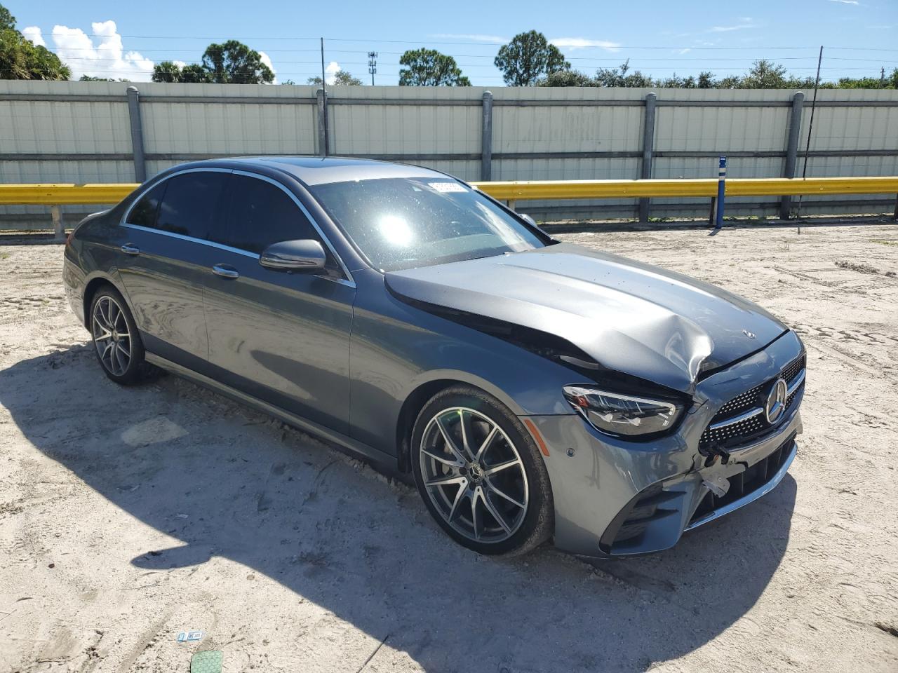 2021 MERCEDES-BENZ E-Class