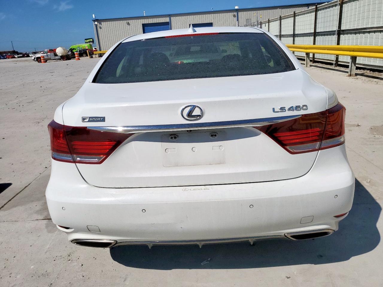 2015 LEXUS LS 460