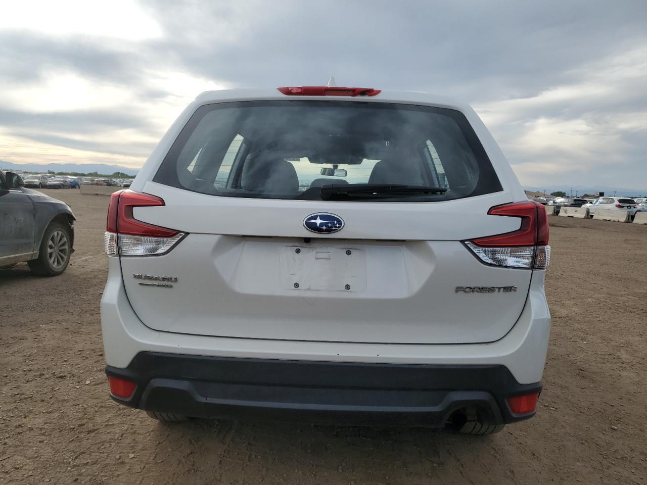 2022 SUBARU FORESTER
