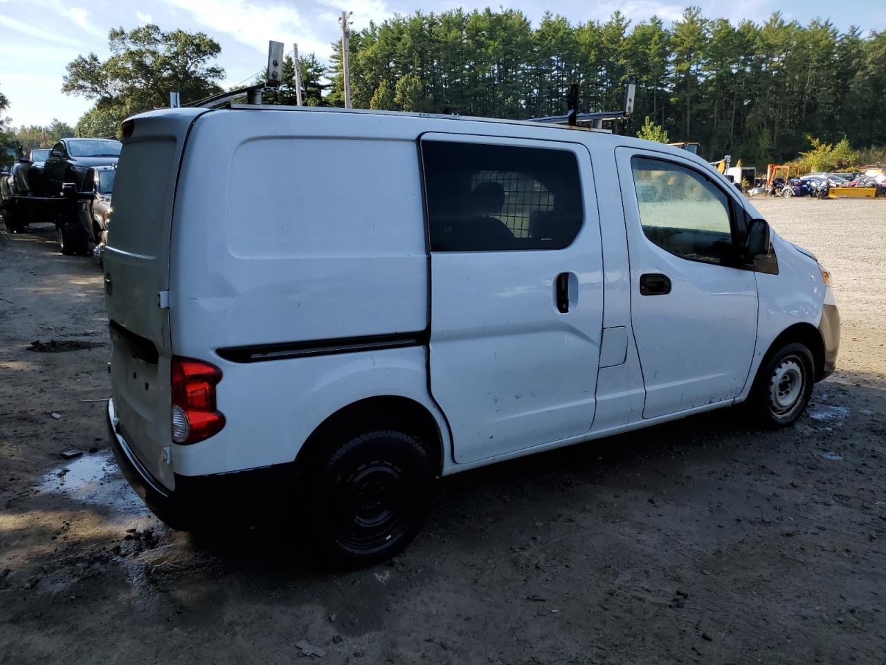 2016 NISSAN NV 200
