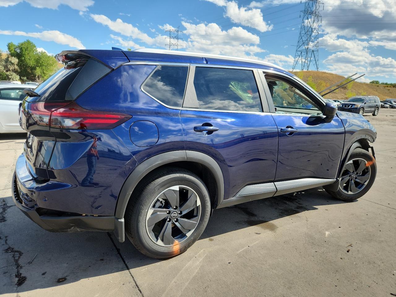 2024 NISSAN ROGUE