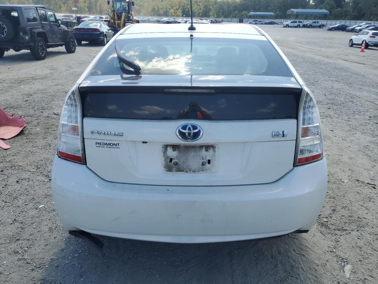 2011 TOYOTA PRIUS