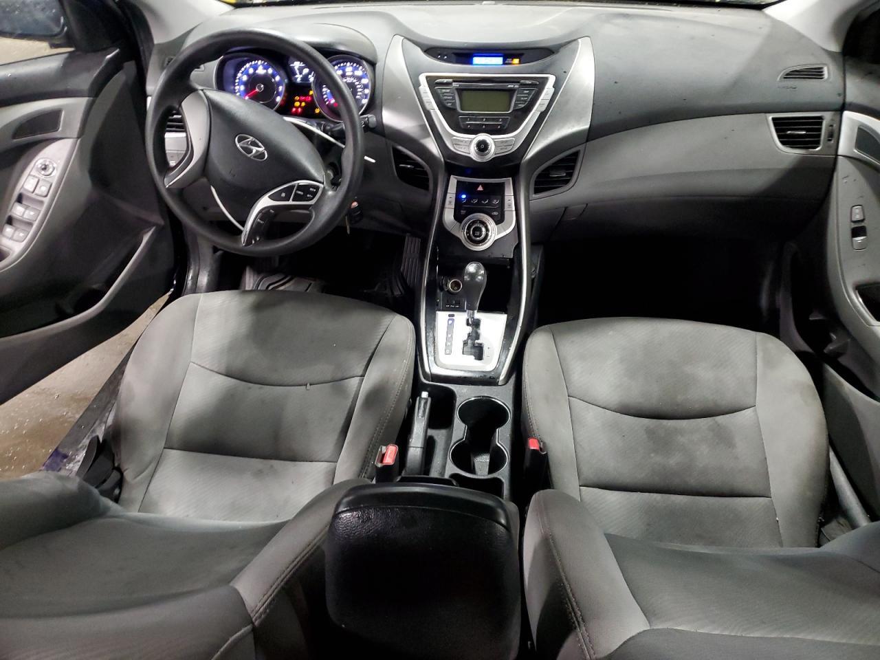 2012 HYUNDAI ELANTRA